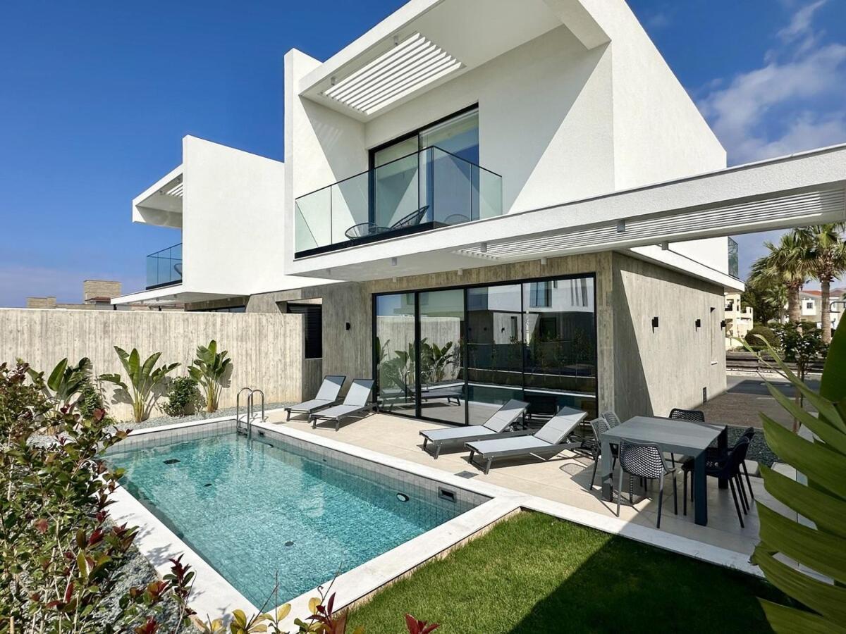 Villa Elysian Blue 3